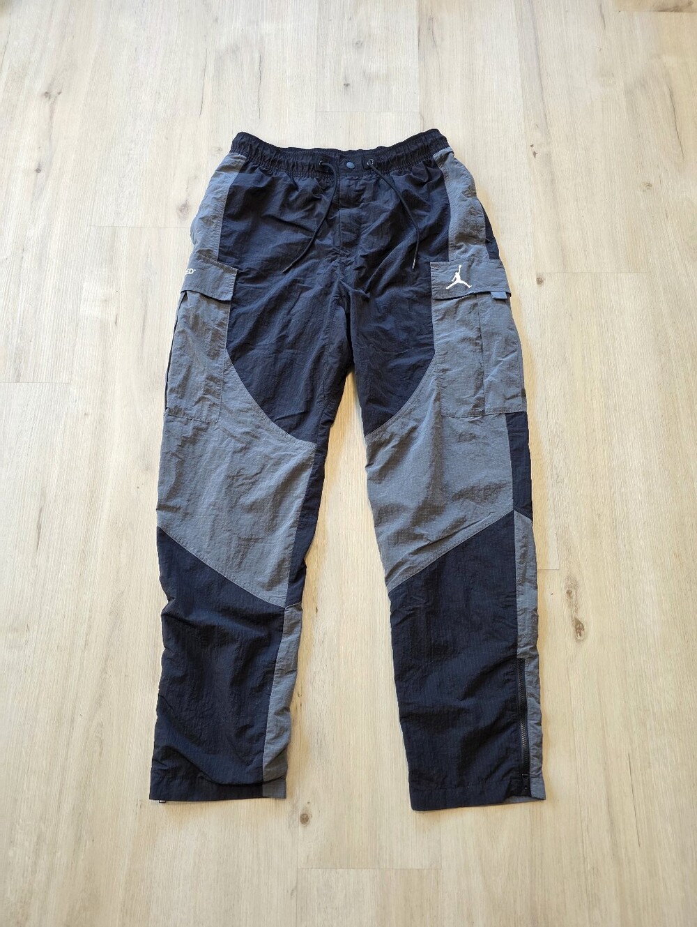 Jordan 23 Engineered Woven Lined Cargo Pant Size M Black/Gray
